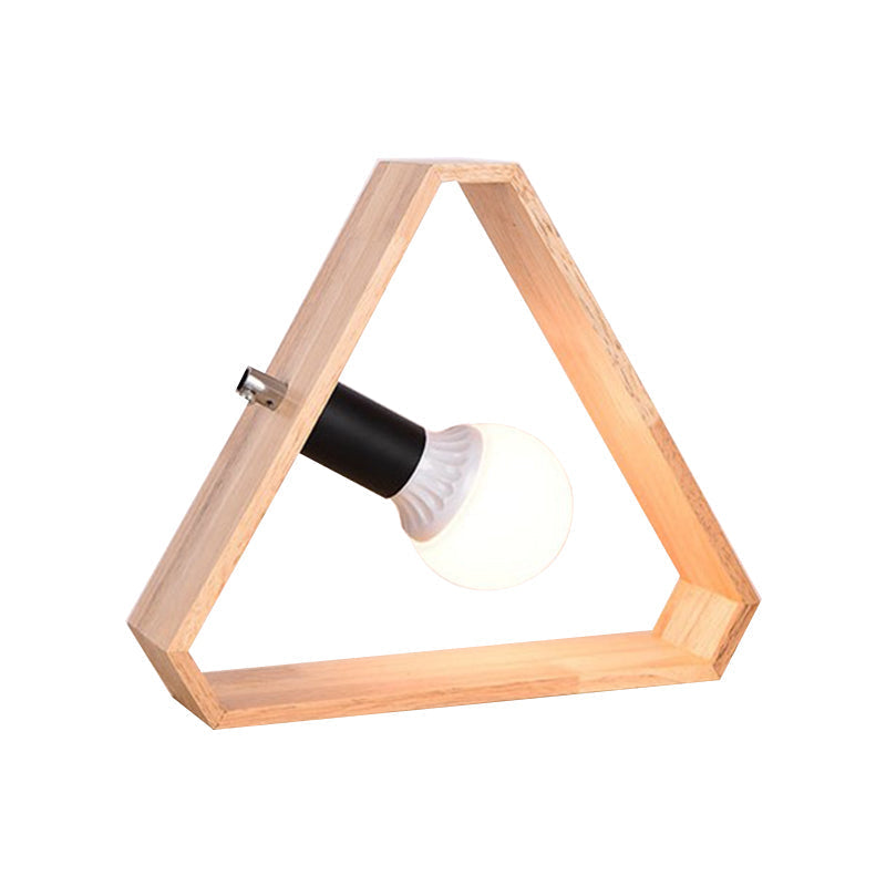 Triora | Triangelformet Bordlampe i Træ