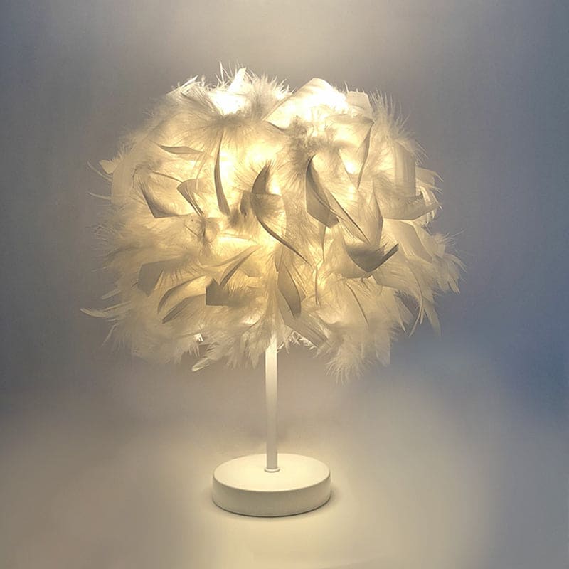 Celestia | Fjer Bordlampe Dame