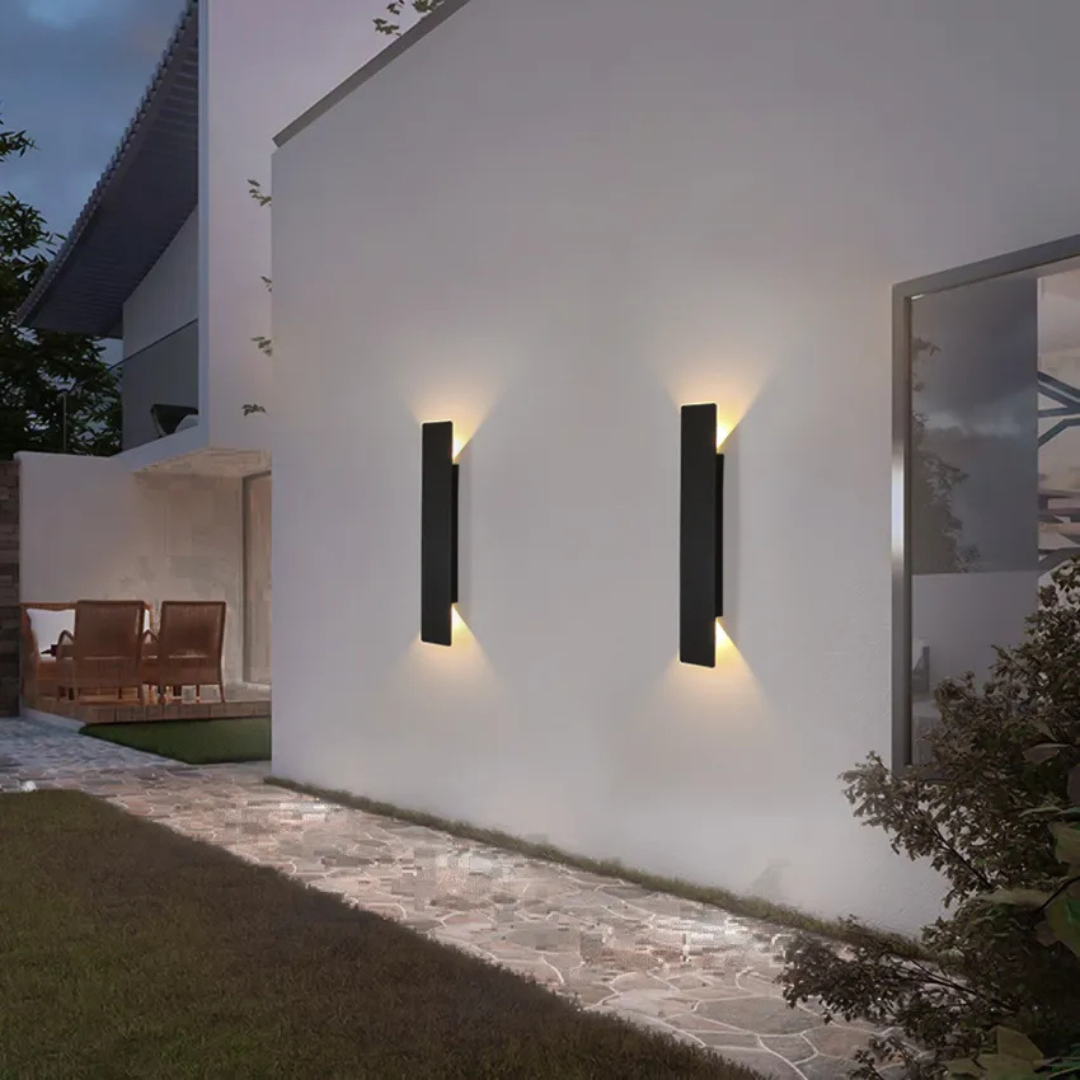 Luminex | Vertikal Væglampe Udendørs med LED
