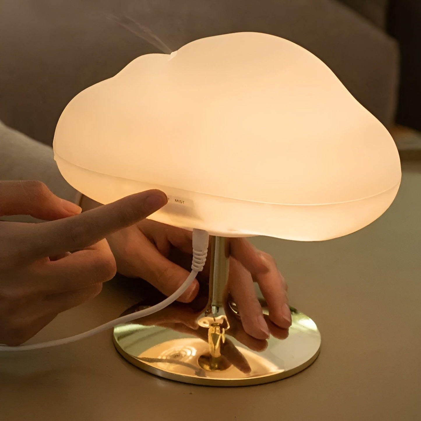 Auralyn | Skyformet Aromalampe med Diffuser
