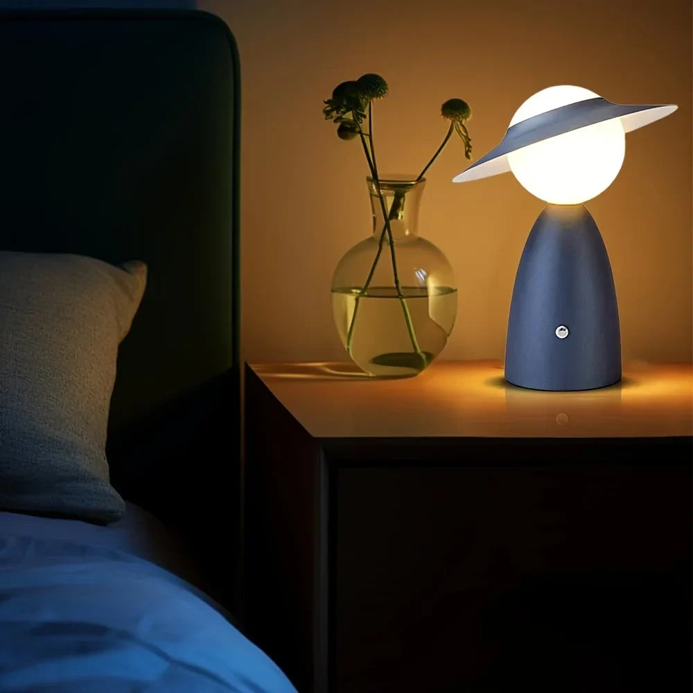Lumello | LED Bordlampe med Hatformet Skærm