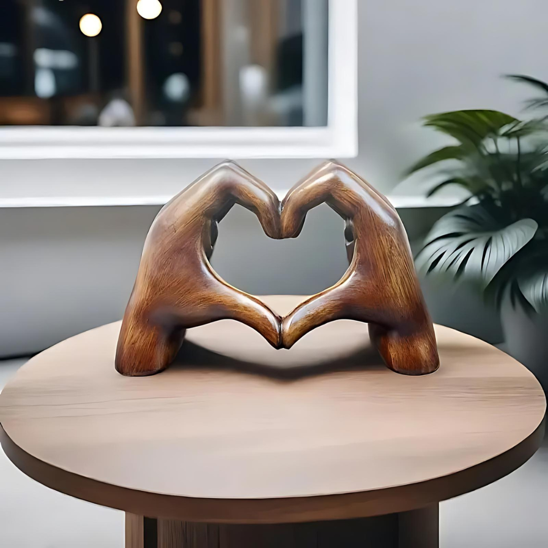 Amorillo | Træhænder i Hjerteform Skulptur