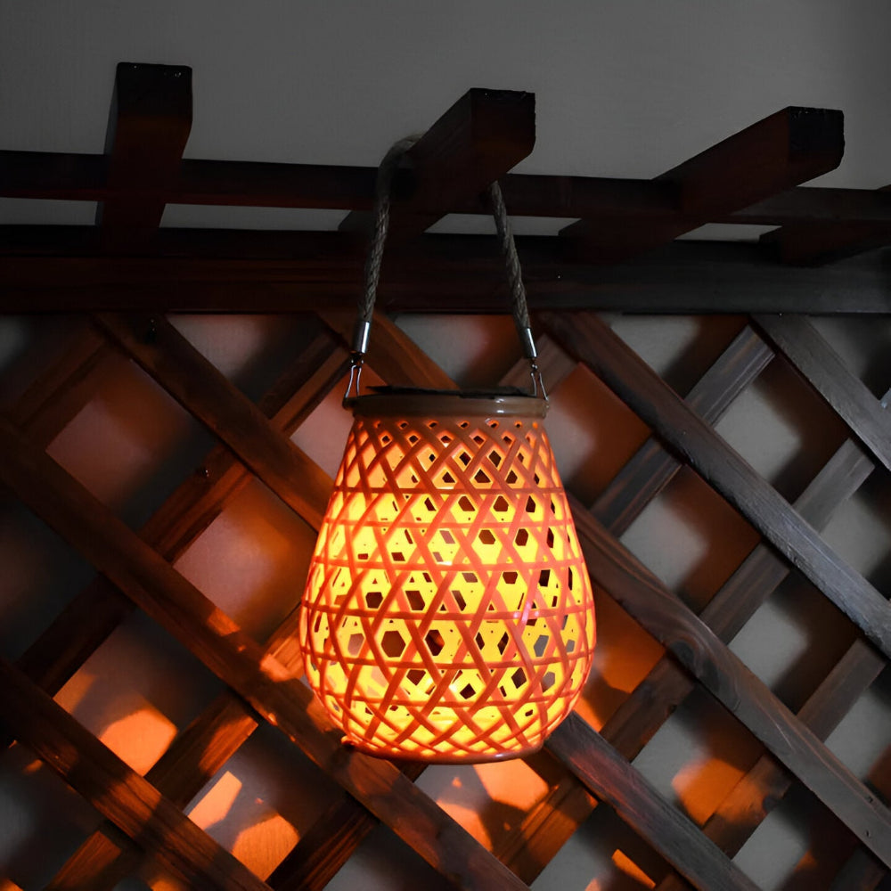 SolLjus | Solcellelanterne med Rattanlook