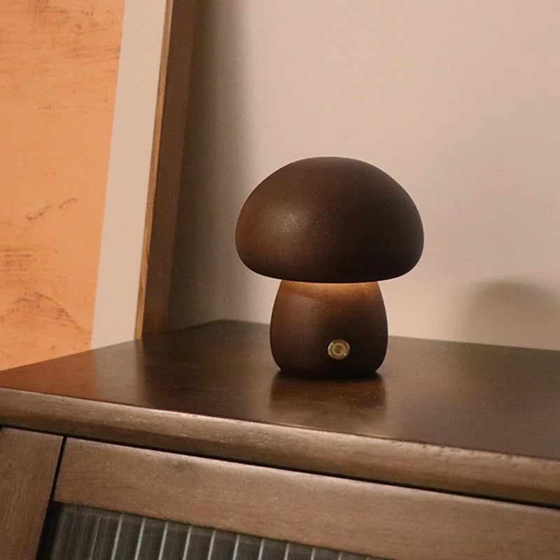 MushLume | Træ LED Bordlampe