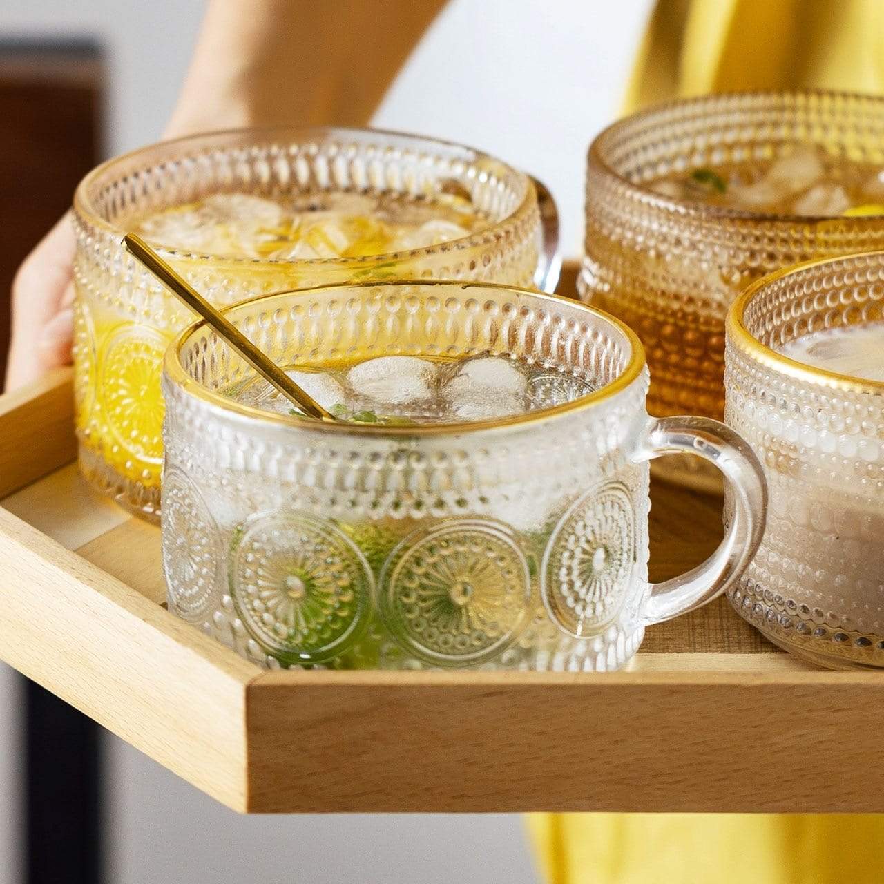 Vintessa | Graverede Glas Krus med Håndtag