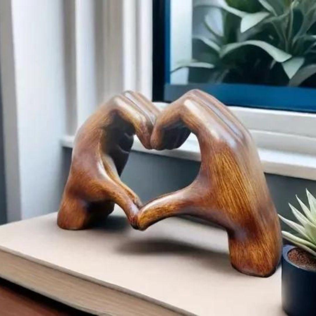 Corvian | Dekorativ Skulptur Med Hænder