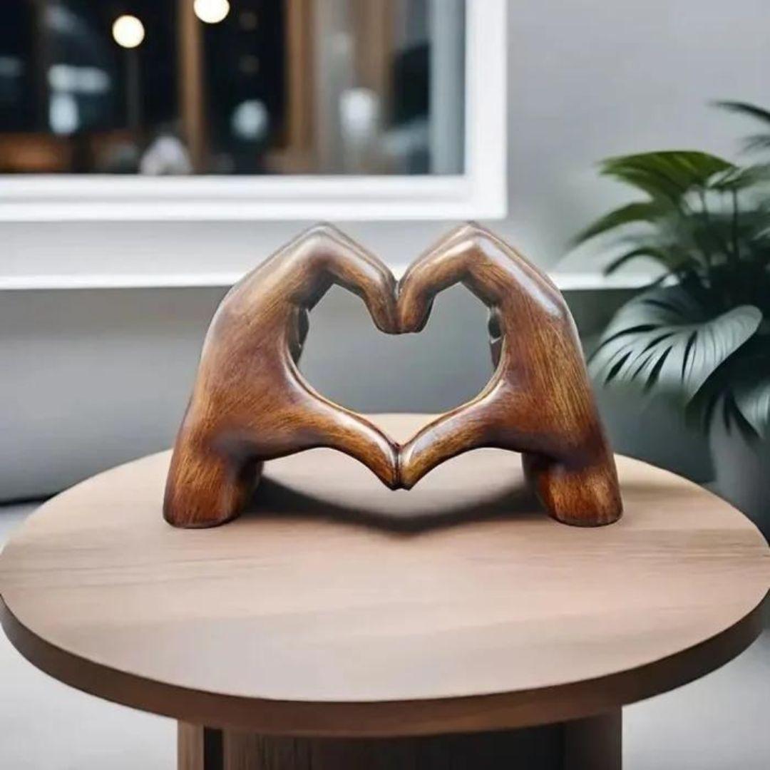 Corvian | Dekorativ Skulptur Med Hænder