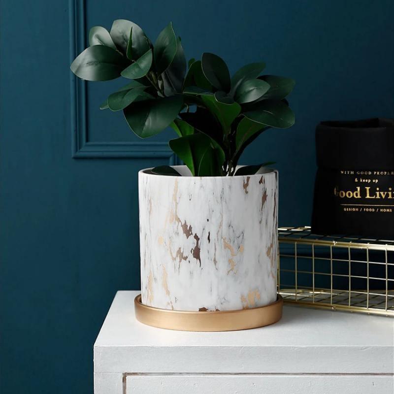 Virella | Blomsterkrukke i Marmorlook med Guldfad