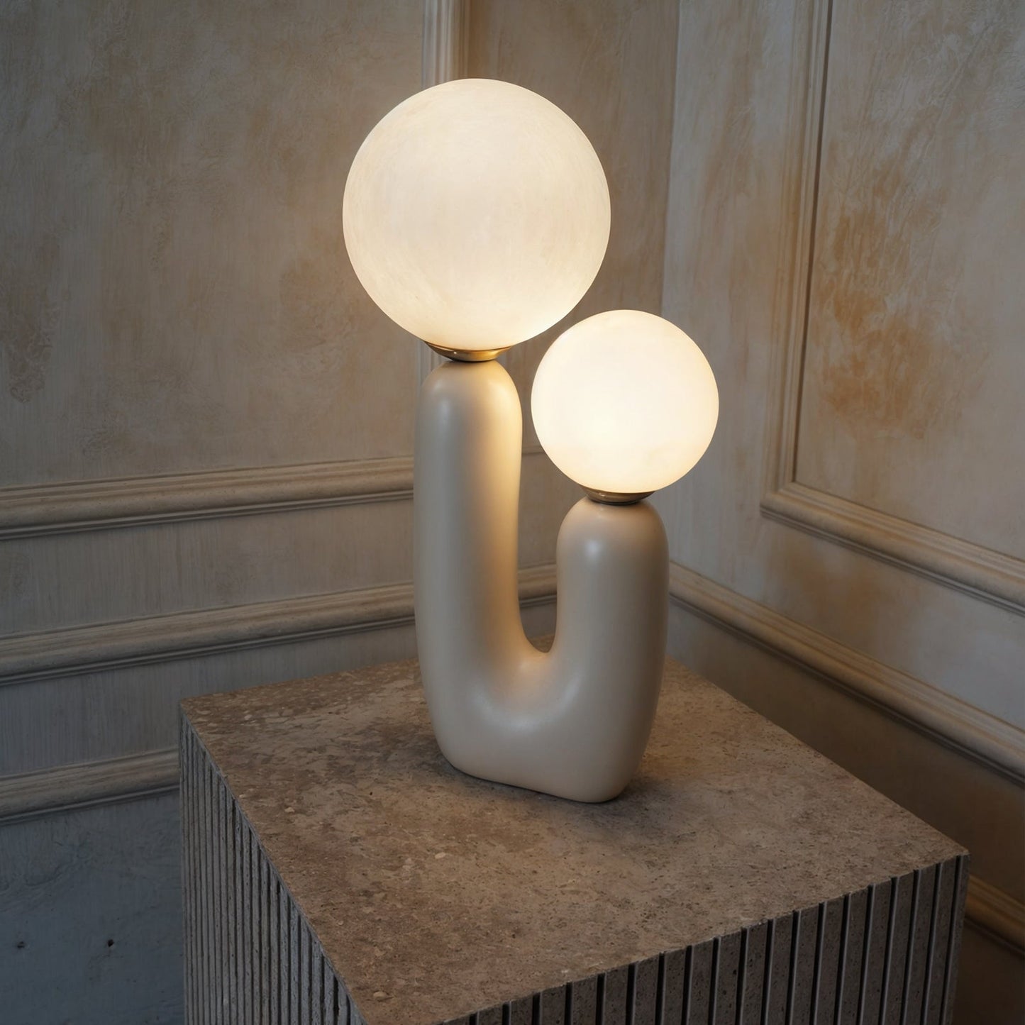 Yuna | Skulpturel Bordlampe i Kaktusform
