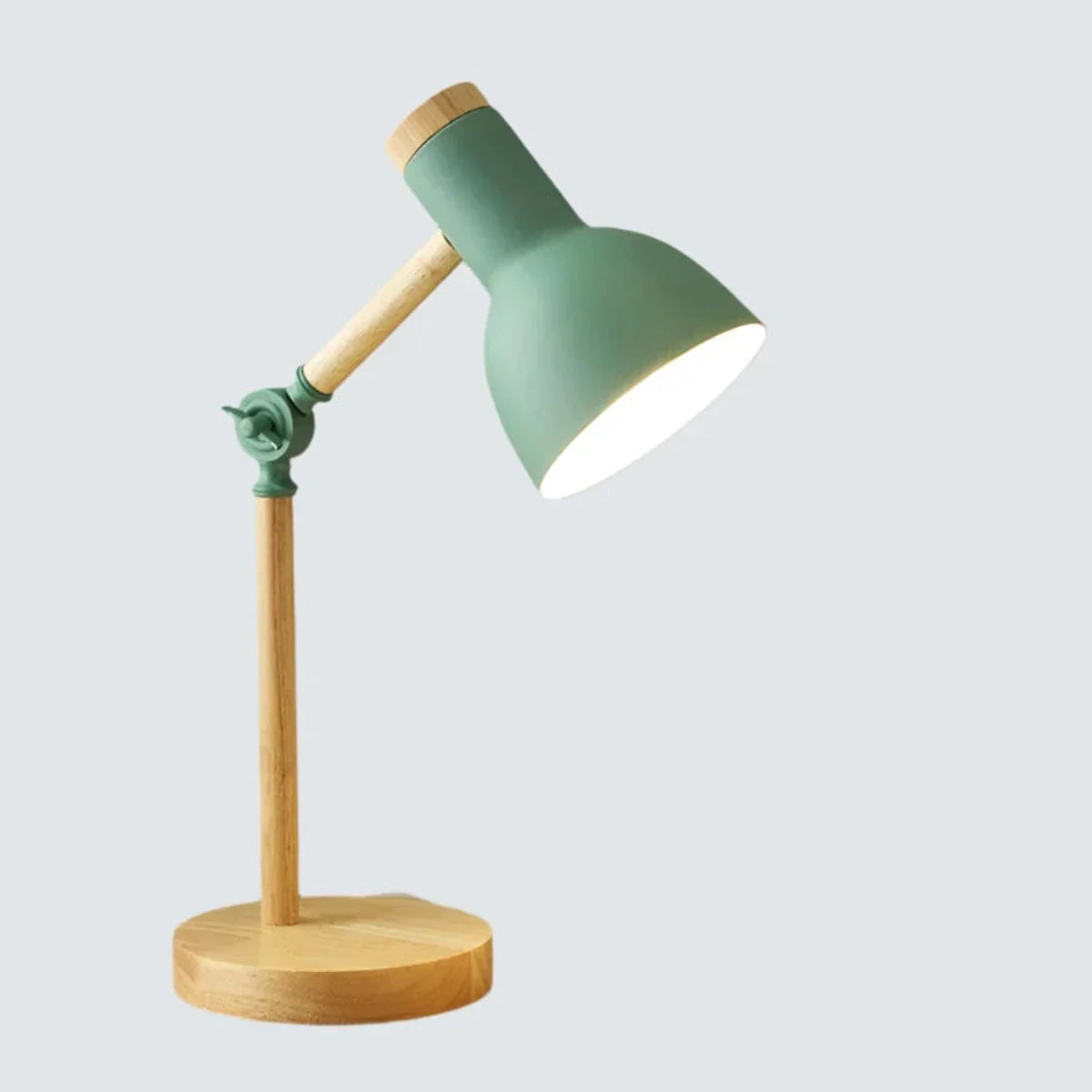 Nordis | Højbar Træ Skrivebordslampe