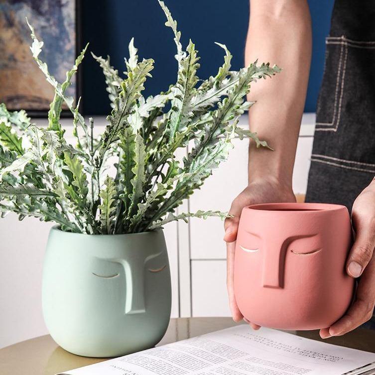 Visagio | Keramisk Krukke med Ansigt i Moderne Stil