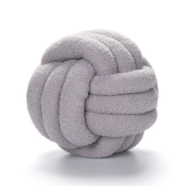 Knotello | Pude Knude i Bouclé & Fleece