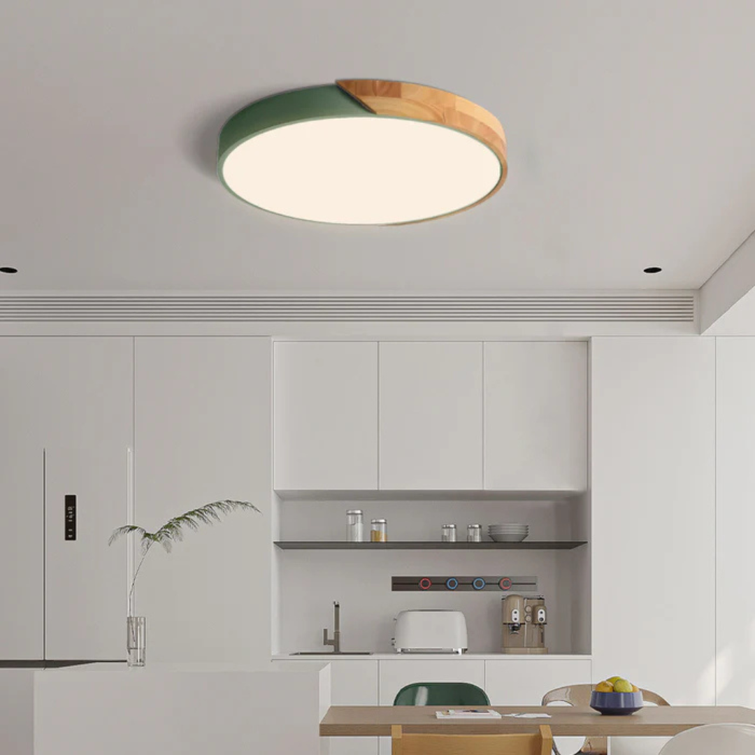 Colora | Rund Loftlampe i Træ med LED