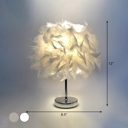 Celestia | Fjer Bordlampe Dame