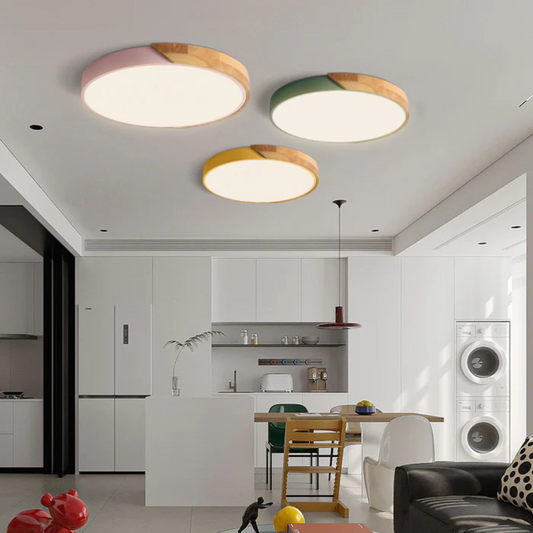Colora | Rund Loftlampe i Træ med LED