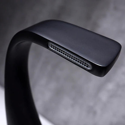 Cascadea | Designer Vandfaldsarmatur