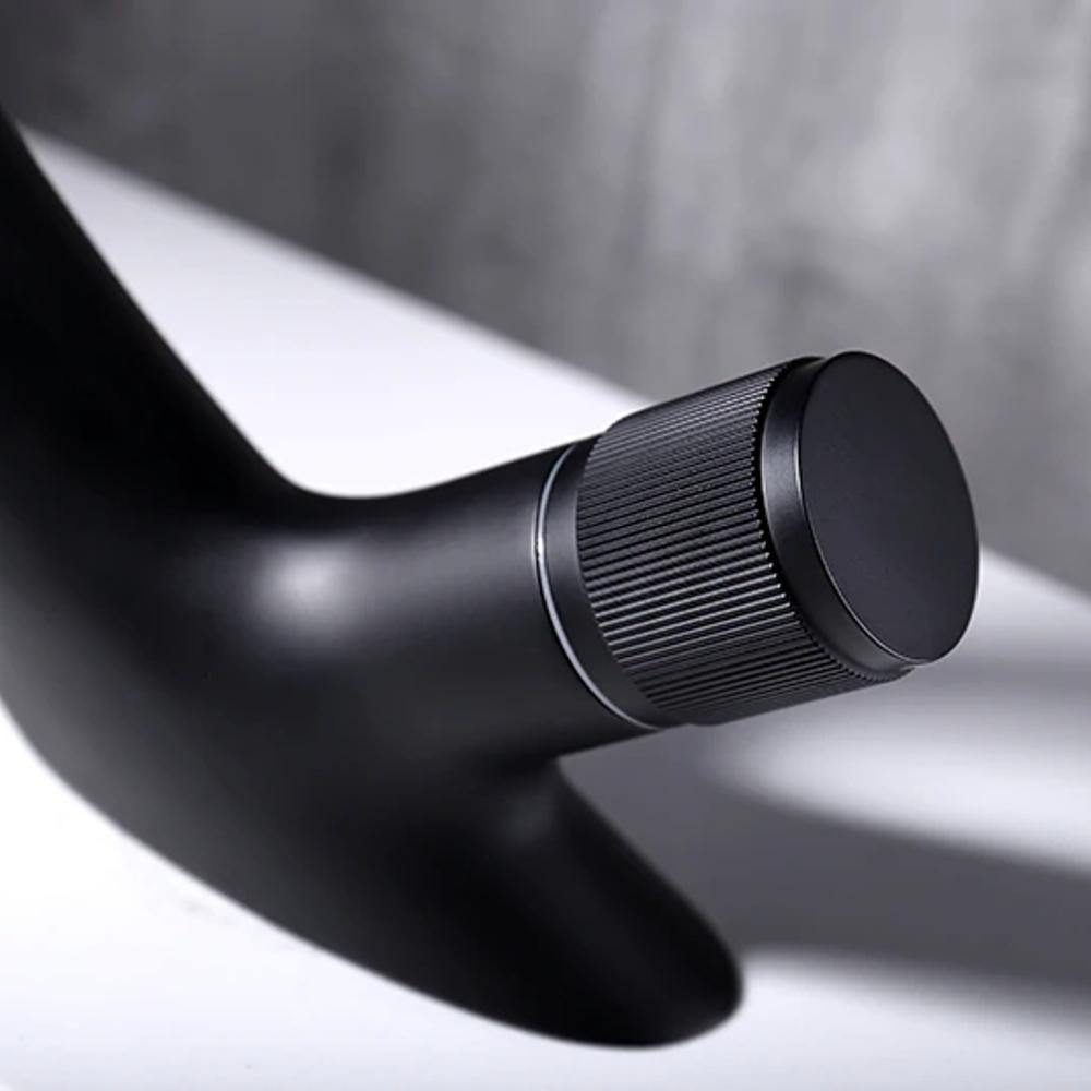 Cascadea | Designer Vandfaldsarmatur