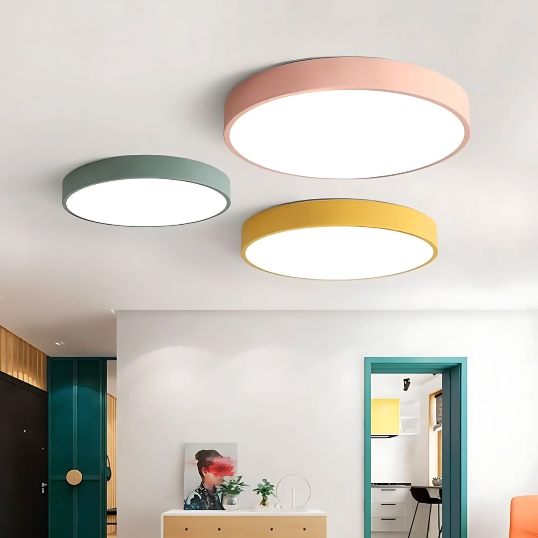 Colora | Rund Loftlampe i Træ med LED