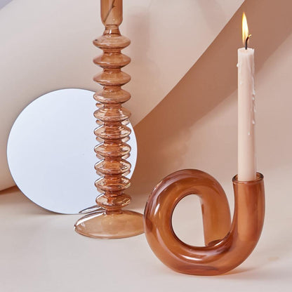Curvala | Skulpturel Glasvase i Bøjet Design