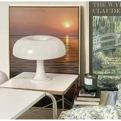 Virella | Retro Paddehat Bordlampe