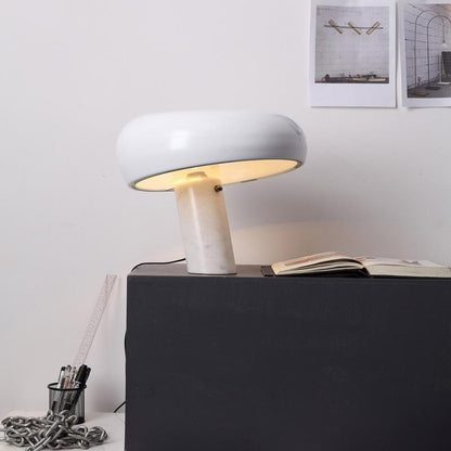 Noira | Design Bordlampe i Marmorlook