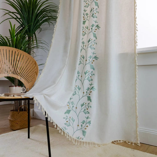 Floriva | Broderede Gardiner med Bladmotiv