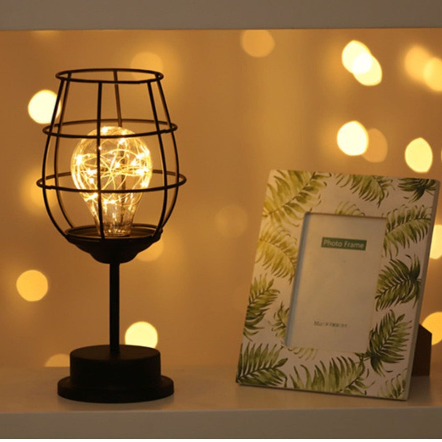 Milo | Industriel Bordlampe i Metal med Trådstruktur