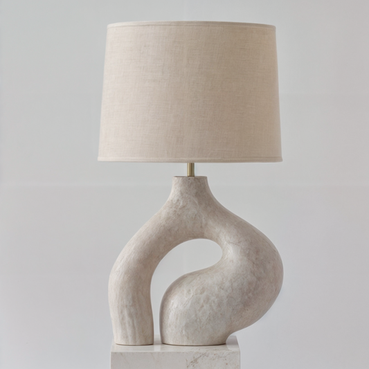 Calio | Skulpturel Bordlampe