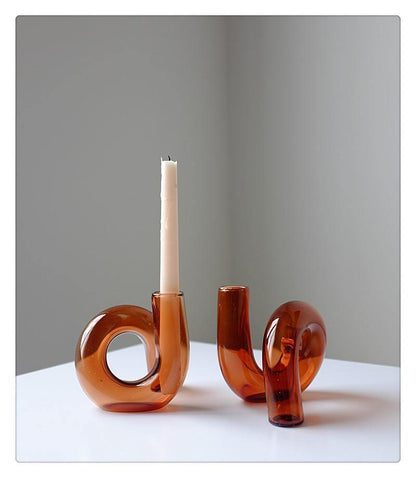 Curvala | Skulpturel Glasvase i Bøjet Design